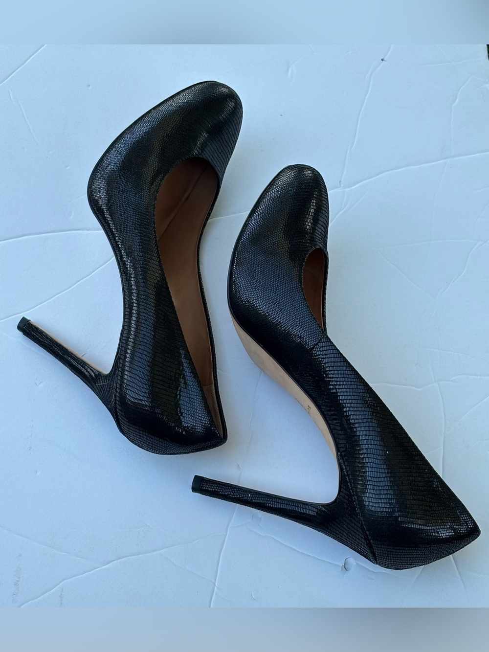 ANN TAYLOR Leather Black Lizard-Texture Size 9M